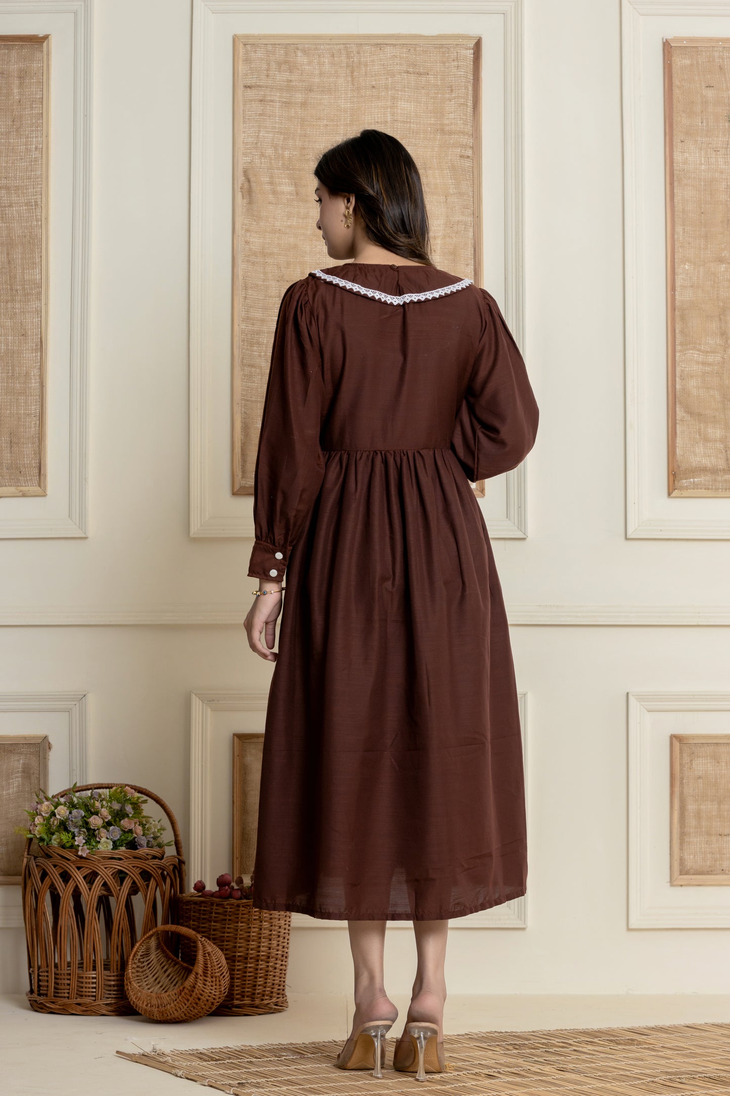 CLASSIC VINTAGE STYLE BROWN
