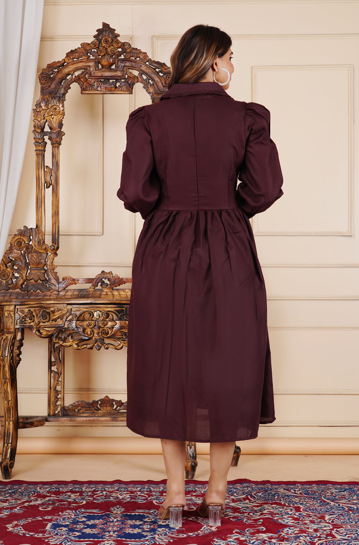 ROYAL VICTORIAN STYLE MAROON